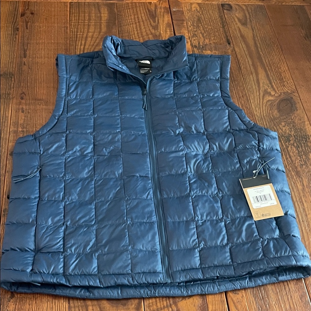 North Face Men’s Thermoball Vest, XL Shady Blue